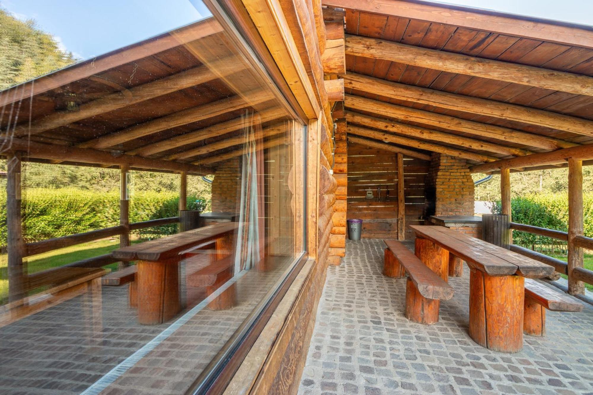 Resort 7 Crai - Cabana Tamas Zărneşti Extérieur photo